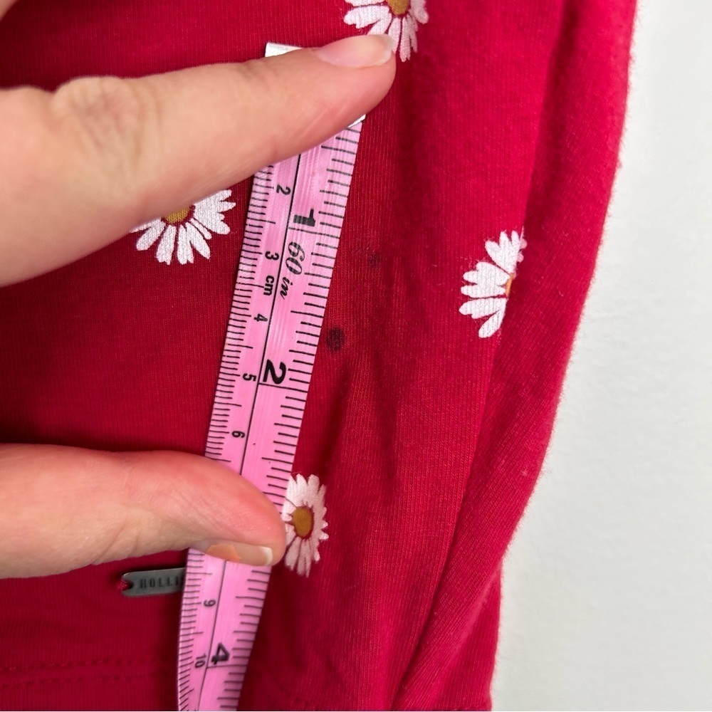 Hollister‎ daisy red baby tee size XS - Picture 5 of 5